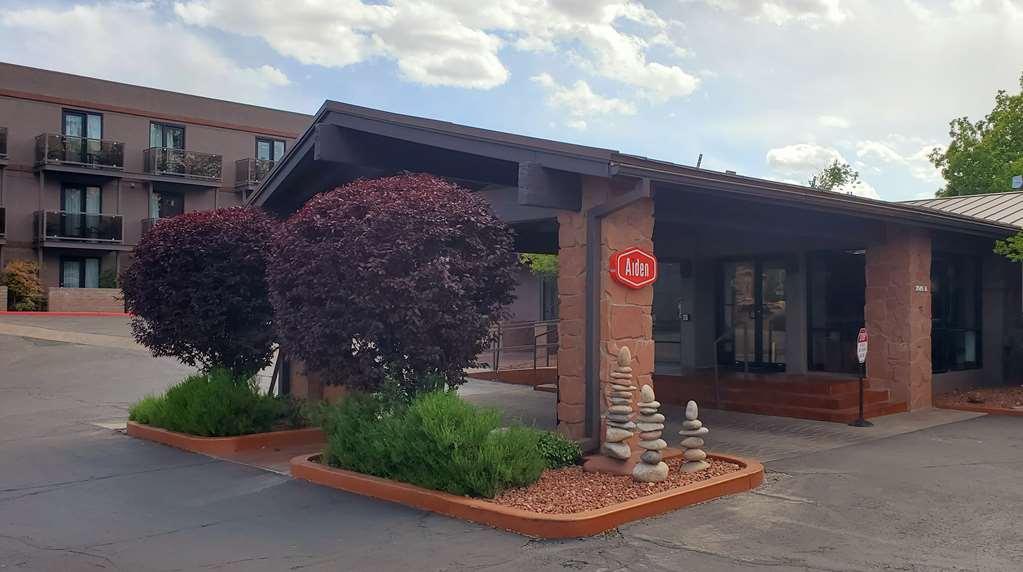 Aiden By Best Western Sedona Exterior photo