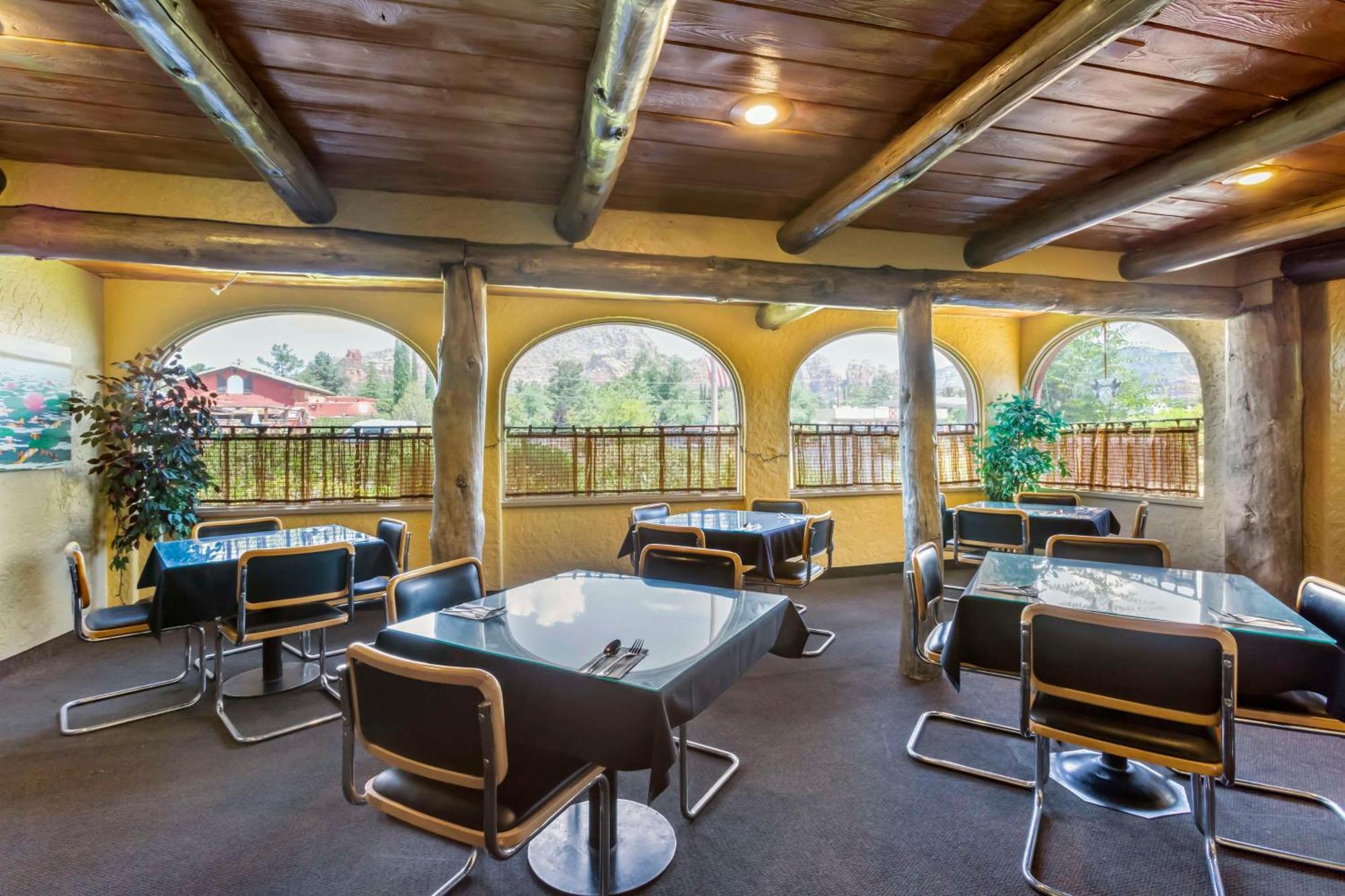 Aiden By Best Western Sedona Exterior photo